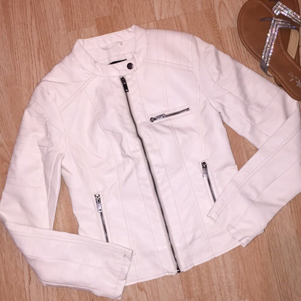 *NICE* Cream motojacket!! NEW🖤 - Picture 1 of 7